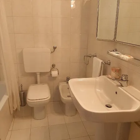 Domus Carla البندقية