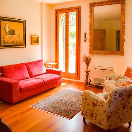 Apartment Domus Carla *